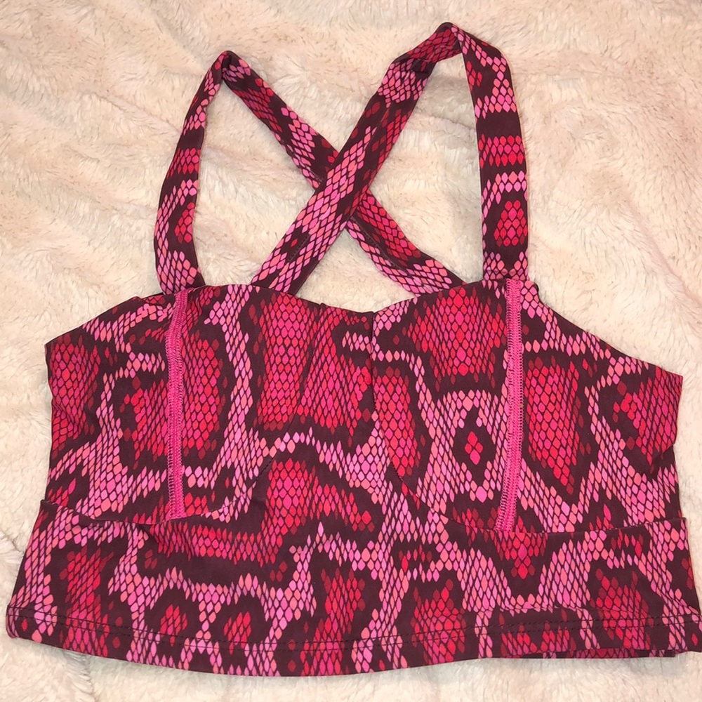 Brand new fitted sports bra